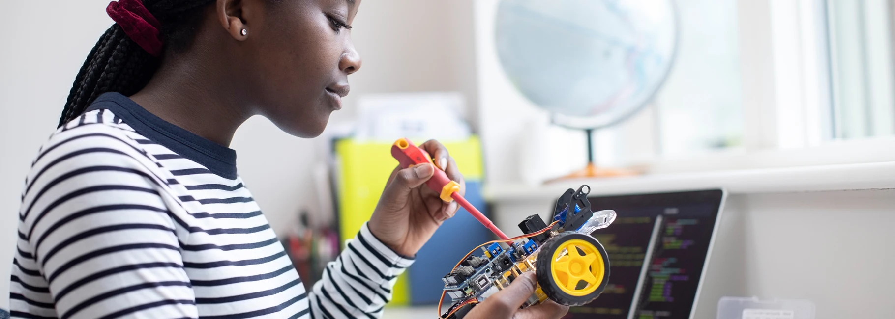 IvyWise What Do Admissions Officers Look for in STEM Applicants?